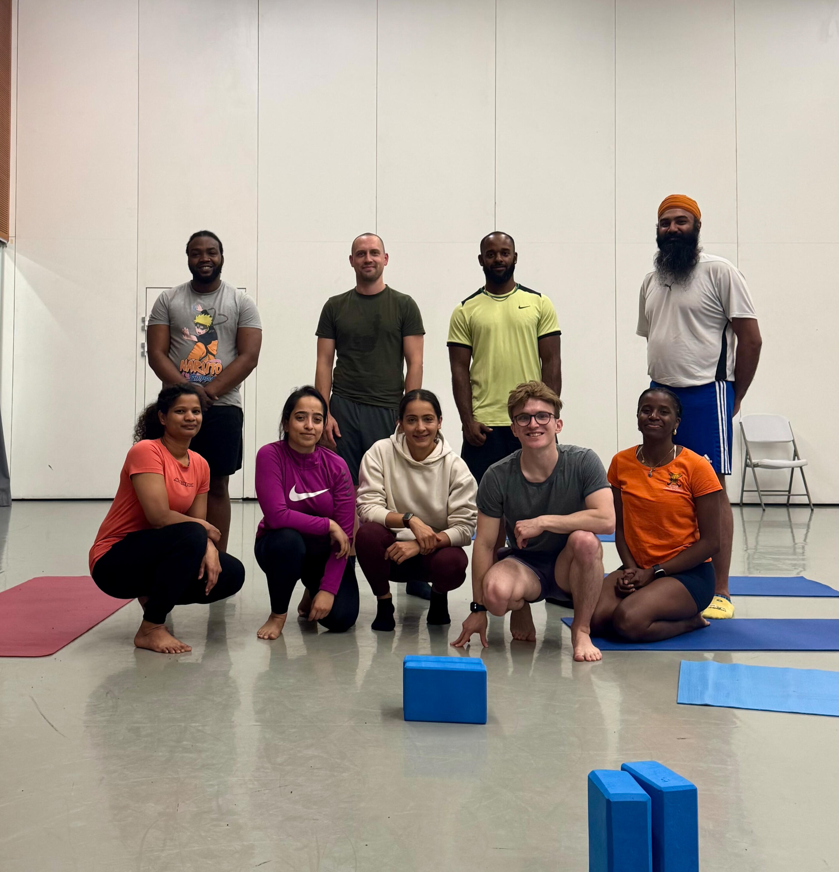 Handstand gallery image 7